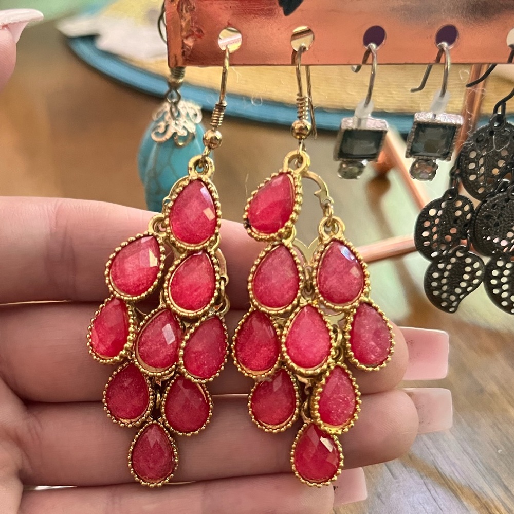 Southern Chic Dangle Earrings
